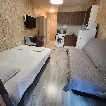 Colonel 964 Apartment